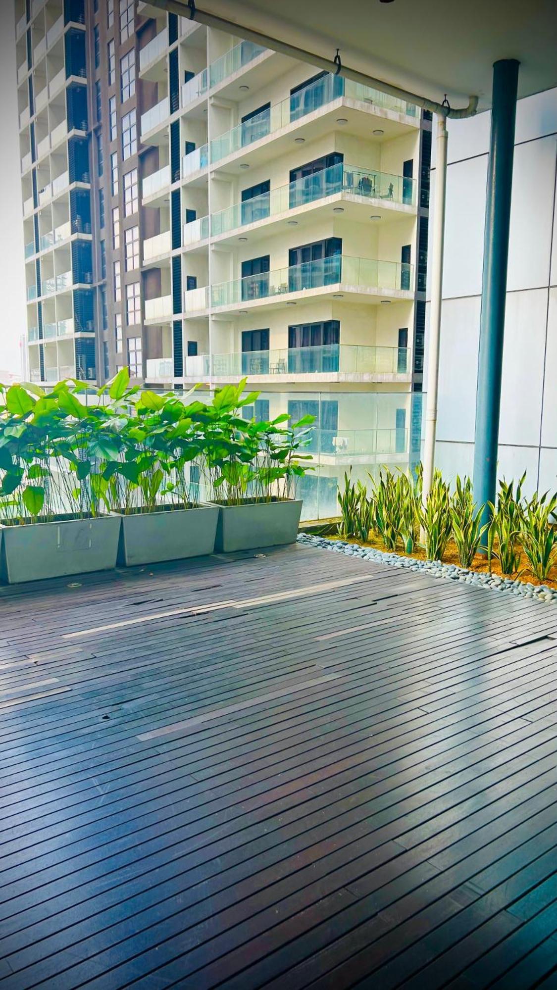 Summer Suites Klcc By Impexia Kuala Lumpur Bagian luar foto