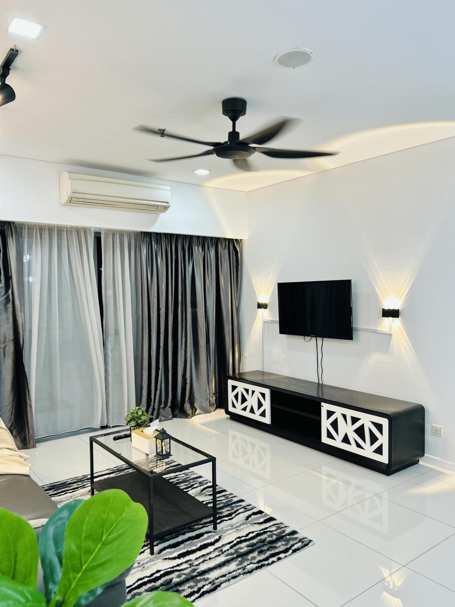 Summer Suites Klcc By Impexia Kuala Lumpur Bagian luar foto